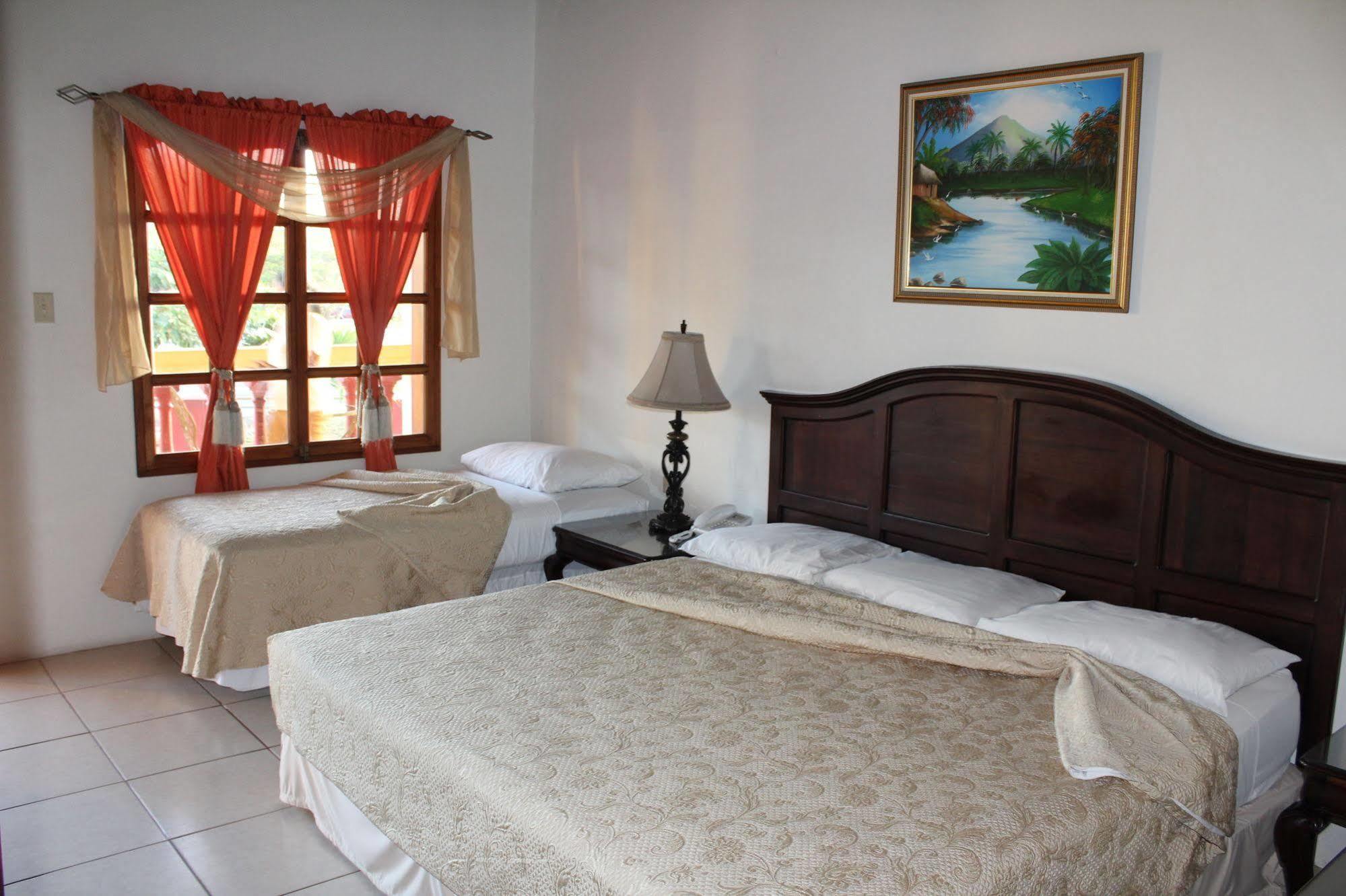 Hotel Palacio Real กรานาดา ภายนอก รูปภาพ